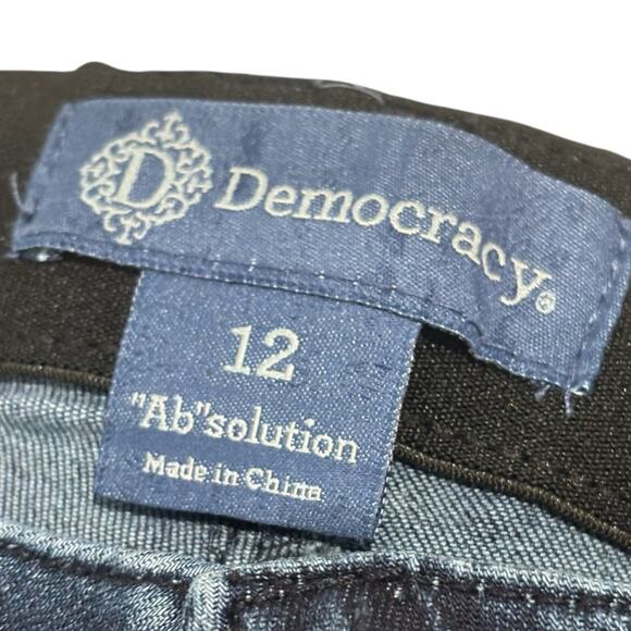 Democracy “Ab"solution high Rise Jean Shorts Distressed  BERMUDA Size 12 NEW - Picture 3 of 10